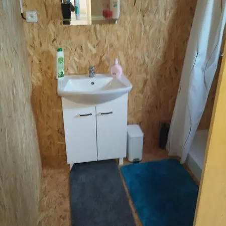 Glamping Mezi Ploty Rovnacov